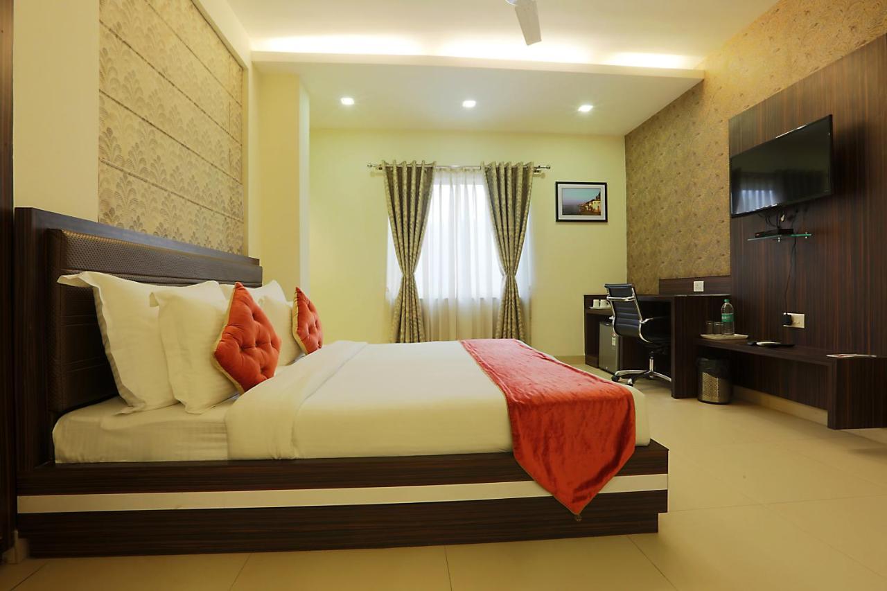 Hotel Premiere Villa Varanasi Eksteriør bilde