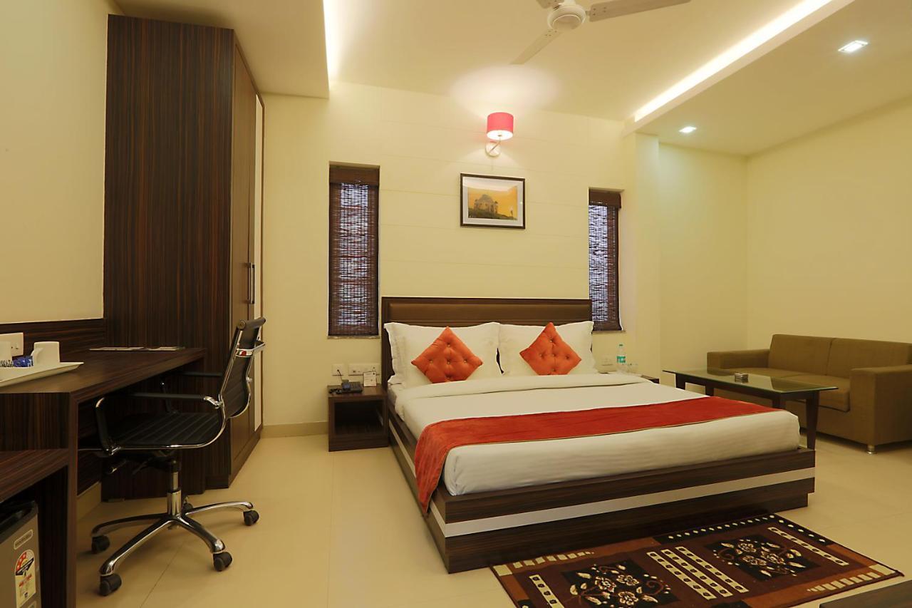 Hotel Premiere Villa Varanasi Eksteriør bilde