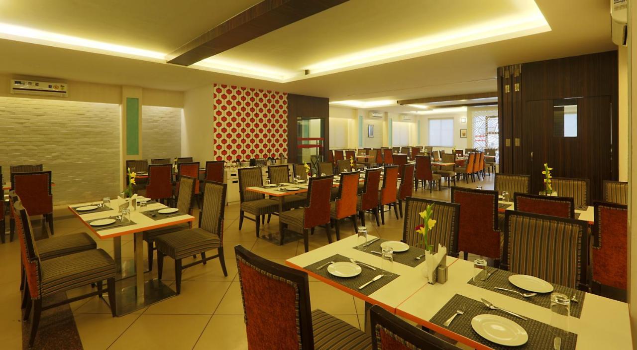Hotel Premiere Villa Varanasi Eksteriør bilde
