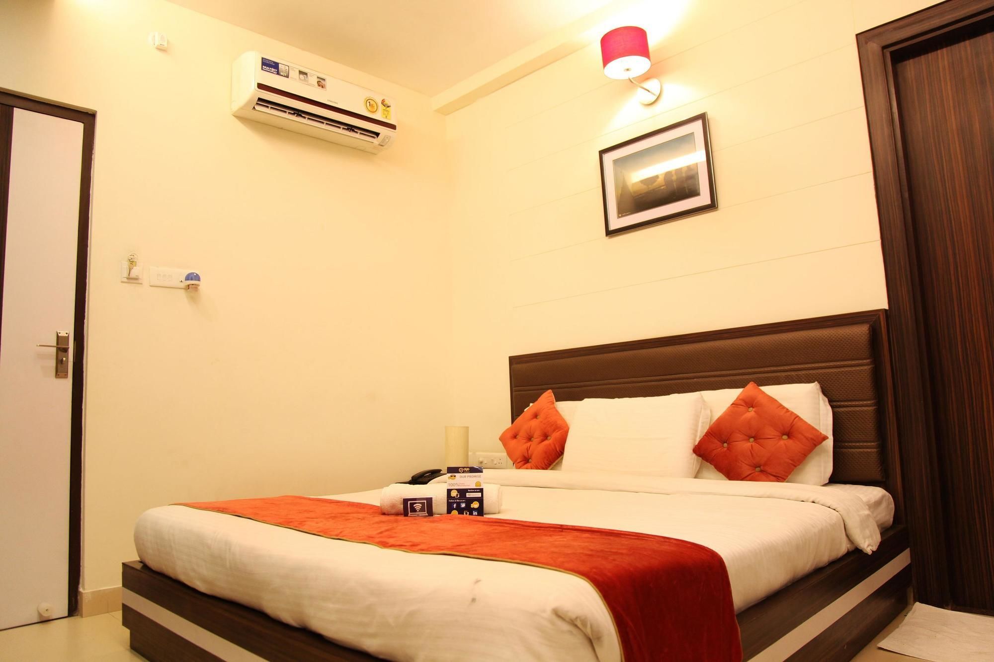 Hotel Premiere Villa Varanasi Eksteriør bilde