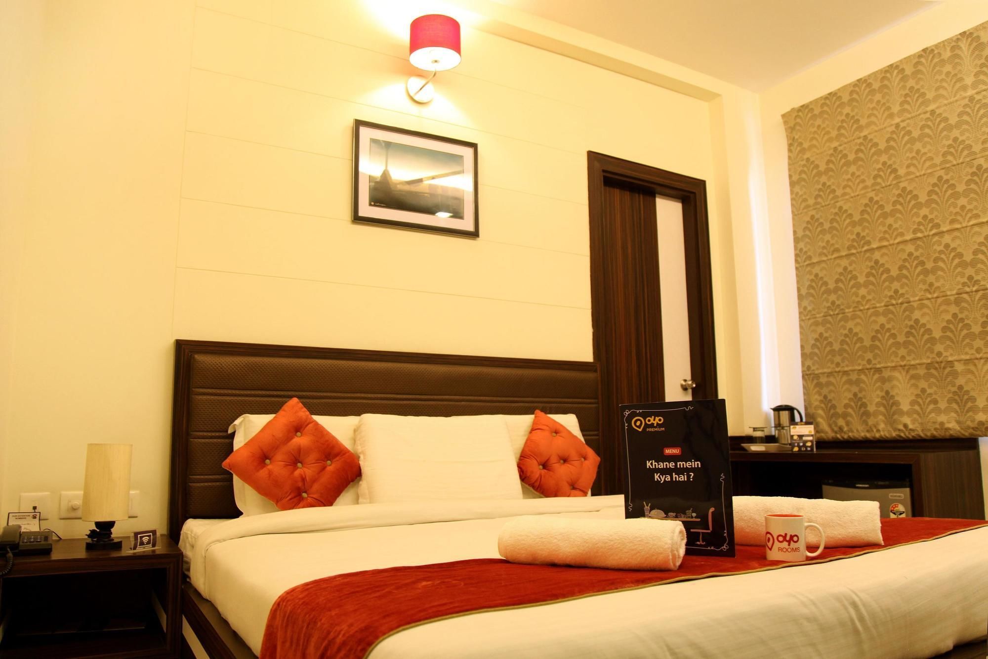 Hotel Premiere Villa Varanasi Eksteriør bilde
