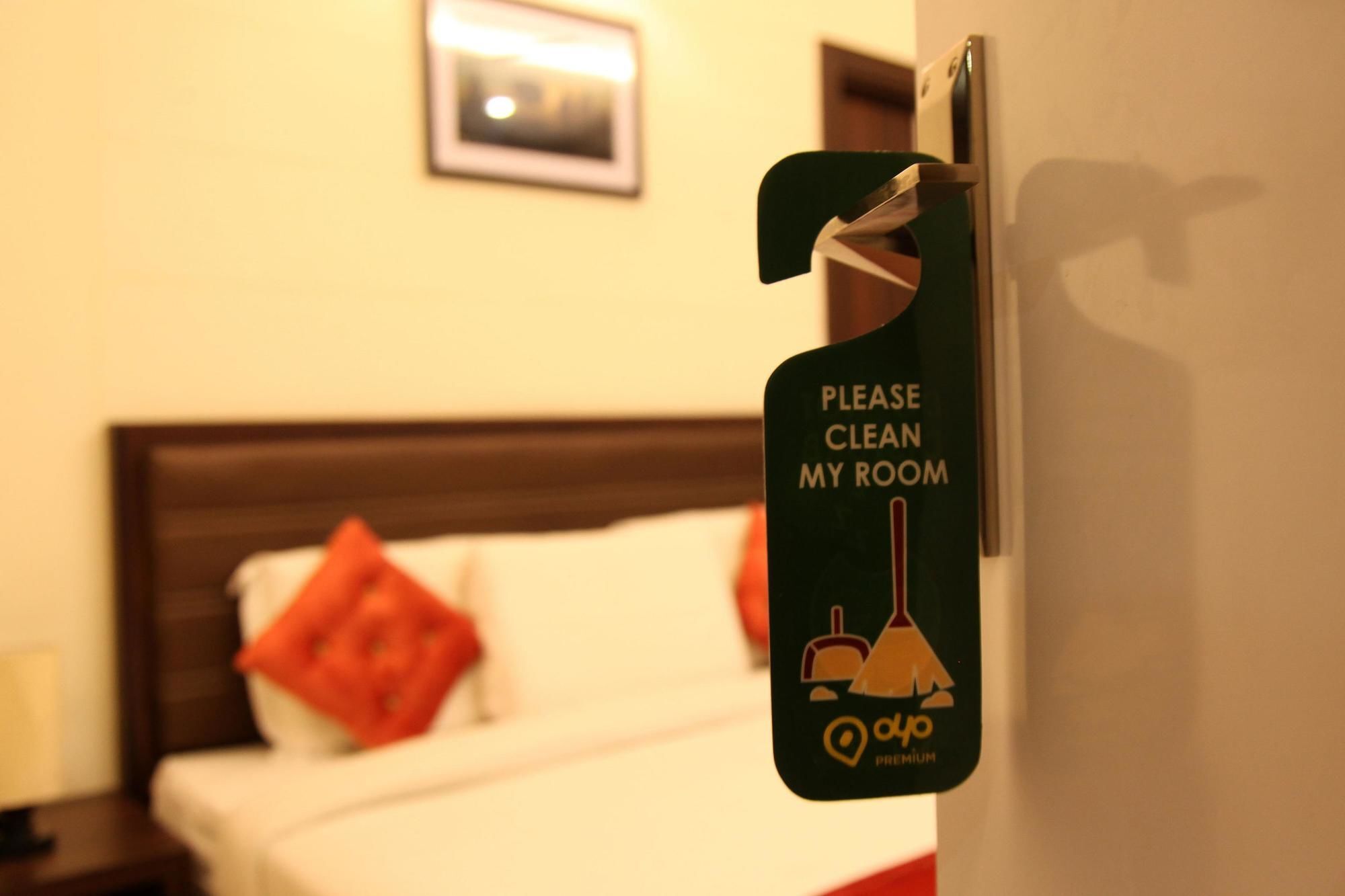 Hotel Premiere Villa Varanasi Eksteriør bilde
