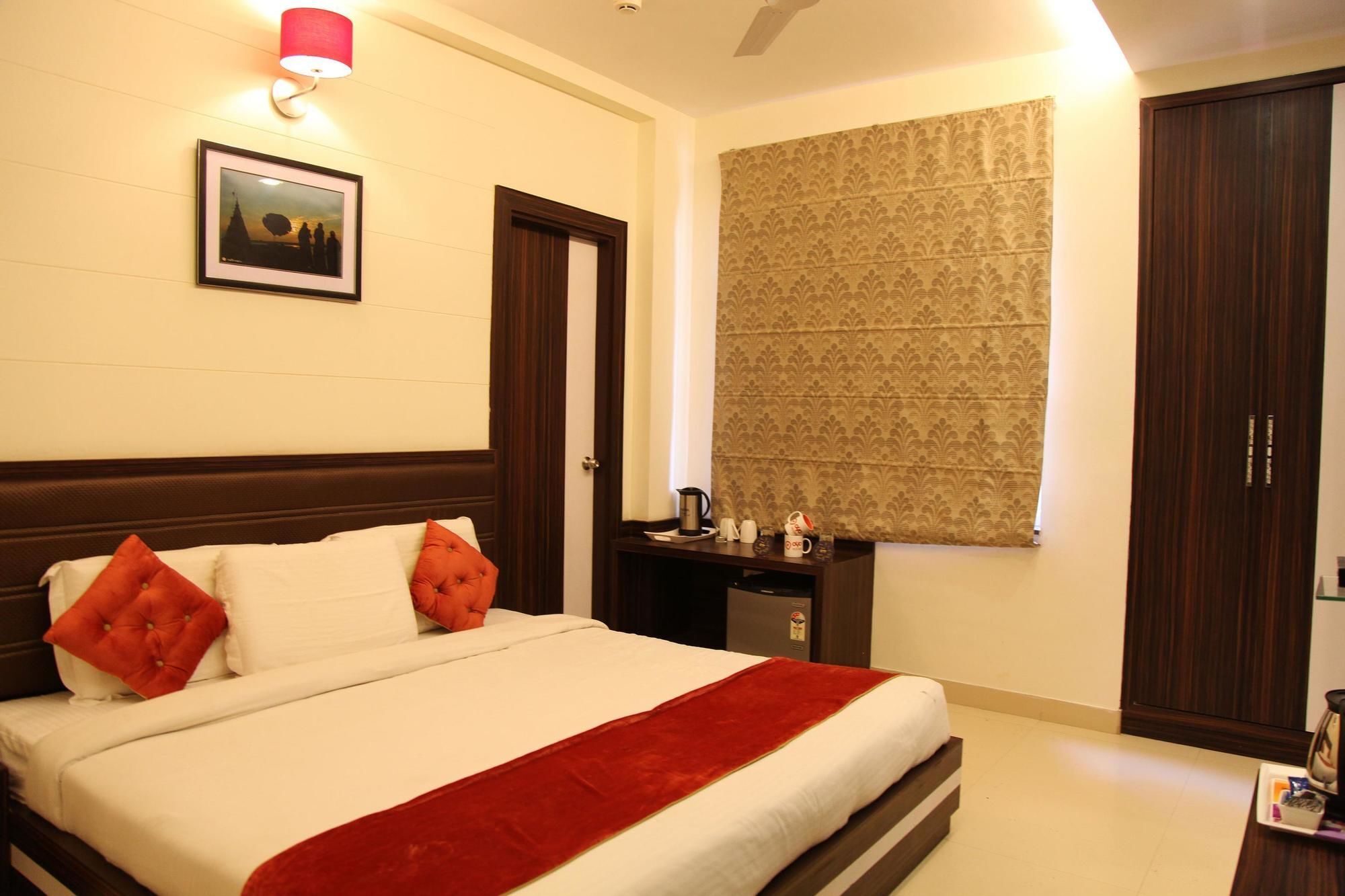 Hotel Premiere Villa Varanasi Eksteriør bilde